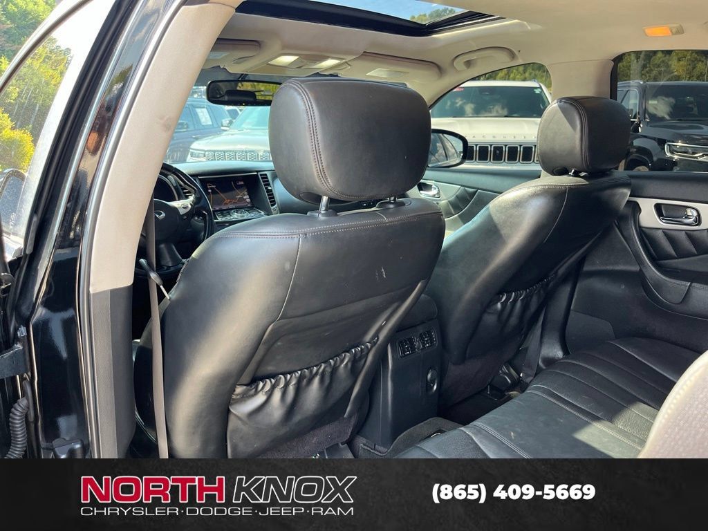 Used 2013 INFINITI FX37 2WD w/ Premium Pkg image 9