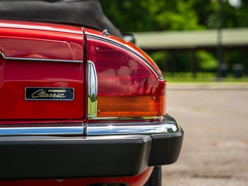 Used 1990 Jaguar XJS V12 Convertible RWD image 34