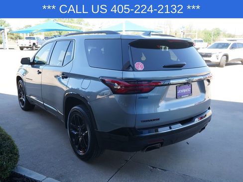 Used 2023 Chevrolet Traverse Premier w/ Redline Edition FWD image 11
