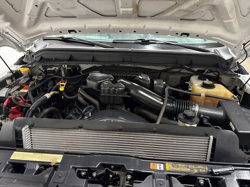 Used 2016 Ford F350 XL w/ Power Equipment Group image 38
