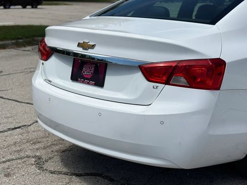 Used 2017 Chevrolet Impala LT w/ Convenience Package FWD image 8