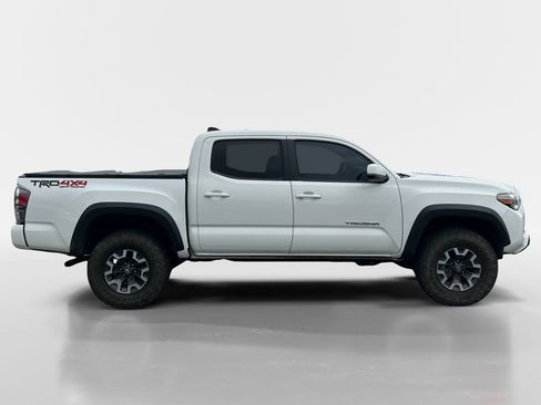 Used 2021 Toyota Tacoma TRD Off-Road w/ Technology Package AWD/4WD image 7