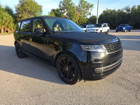 Used 2024 Land Rover Range Rover Long Wheelbase SE AWD/4WD image 7