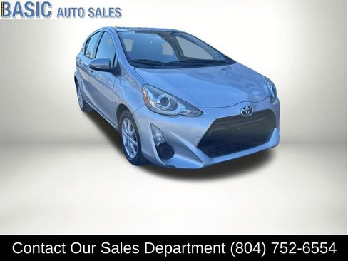 Used 2015 Toyota Prius C Three image 5