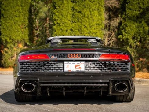 Used 2021 Audi R8 V10 RWD image 24