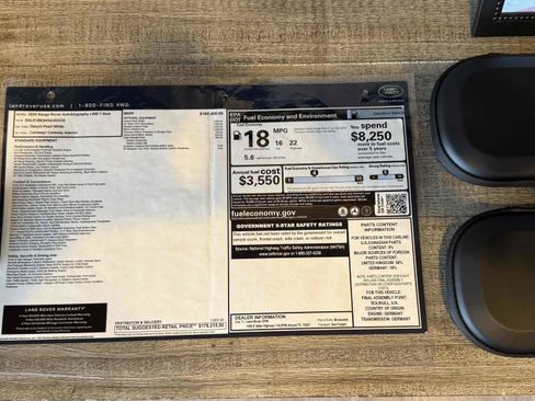 Used 2025 Land Rover Range Rover Long Wheelbase Autobiography image 3