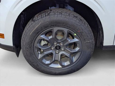 New 2025 Ford Maverick XLT w/ XLT Luxury Package AWD/4WD image 9