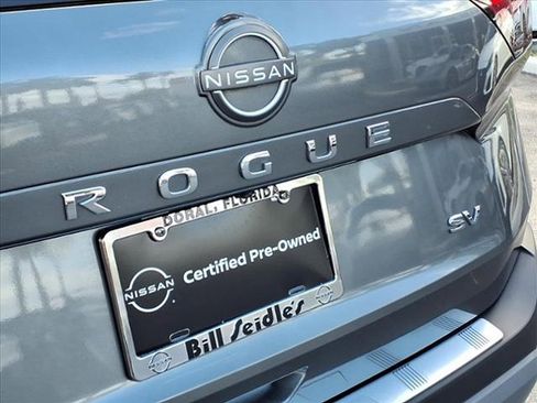 Used 2023 Nissan Rogue SV w/ SV Premium B Package image 32