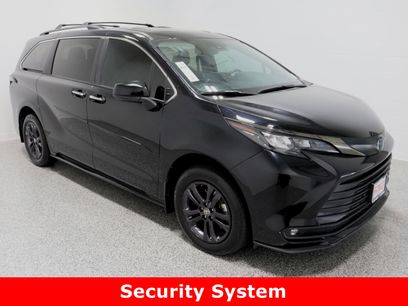 Used 2024 Toyota Sienna XLE Woodland Edition