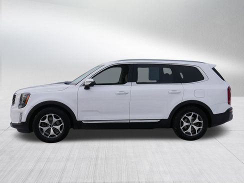 Certified 2021 Kia Telluride EX w/ Towing Package image 4