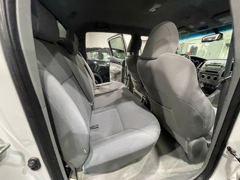 Used 2011 Toyota Tacoma 4x4 Double Cab w/ TRD Sport Pkg image 9