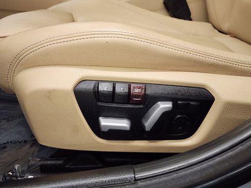 Used 2017 BMW 340i xDrive 340i xDrive image 24