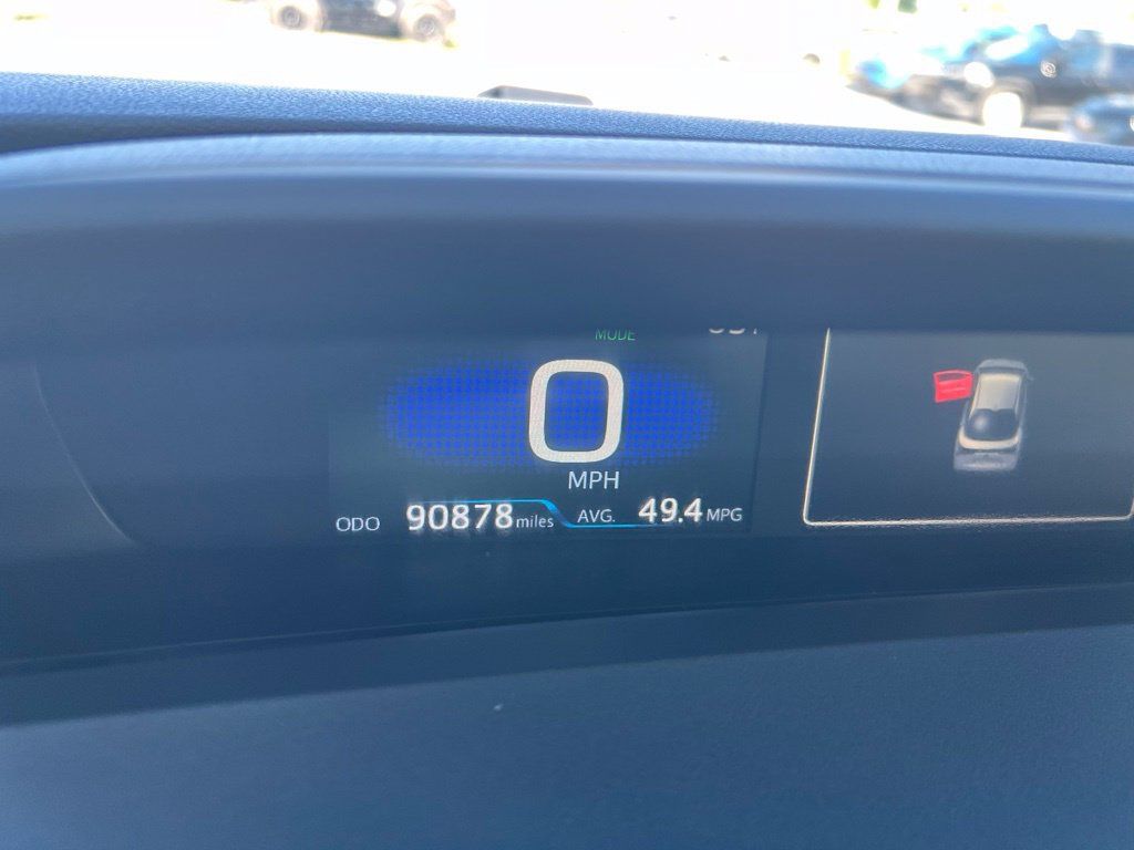 Used 2021 Toyota Prius L Eco FWD image 54