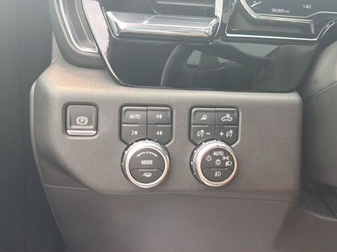 Used 2024 GMC Sierra 1500 SLT w/ SLT Premium Plus Package AWD/4WD image 15