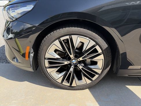 Used 2026 BMW 530i RWD image 13