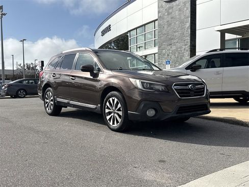 Used 2019 Subaru Outback 2.5i Touring w/ Popular Package #3A image 11