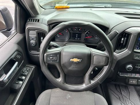 Used 2021 Chevrolet Silverado 1500 Custom RWD image 19