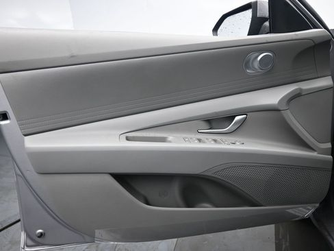 New 2026 Hyundai Elantra Hybrid FWD image 26