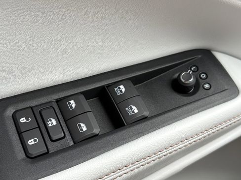 New 2026 Jeep Cherokee Limited image 14