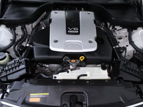 Used 2013 INFINITI G37 Journey w/ Premium Pkg image 30