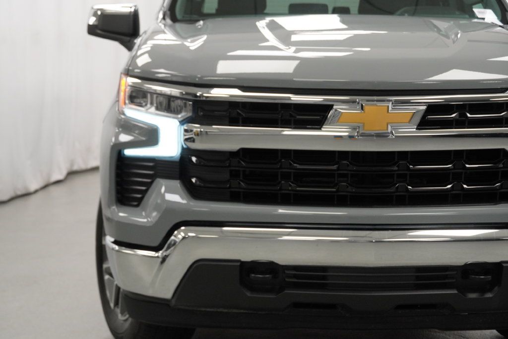 Certified 2024 Chevrolet Silverado 1500 LT AWD/4WD image 8