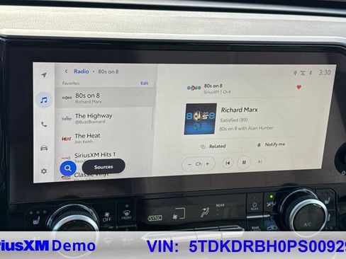 Used 2023 Toyota Highlander Limited image 36