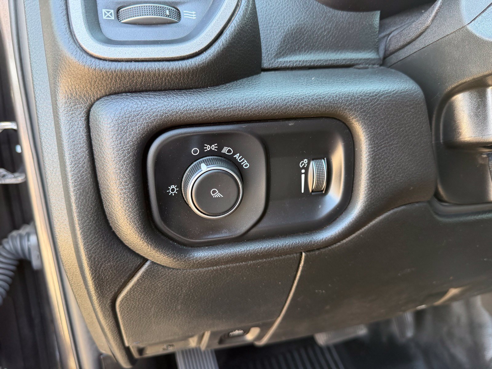 Used 2023 RAM 3500 Tradesman RWD image 17