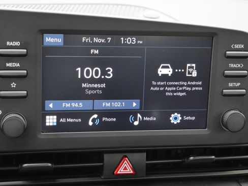 Certified 2025 Hyundai Elantra Sport image 23