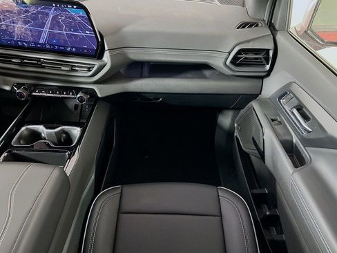 New 2026 Chevrolet Silverado EV LT image 24