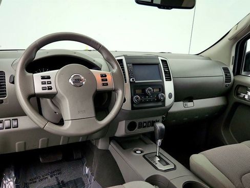 Used 2021 Nissan Frontier SV RWD image 12