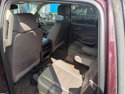 Used 2017 GMC Yukon Denali image 4