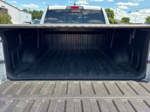 Used 2022 RAM 1500 Laramie w/ Sport Appearance Package AWD/4WD image 10