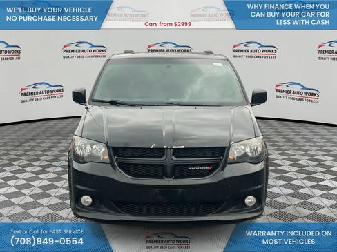 Used 2017 Dodge Grand Caravan GT image 2