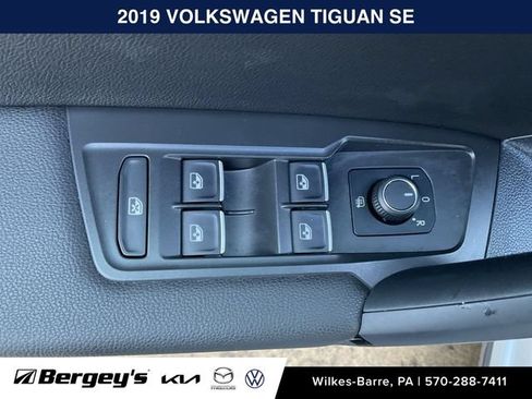 Used 2019 Volkswagen Tiguan SEL R-Line AWD/4WD image 5