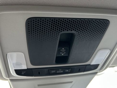 Used 2022 Honda Civic EX-L image 19