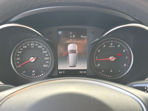 Used 2019 Mercedes-Benz GLC 300 image 26