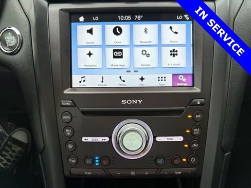 Used 2017 Ford Fusion Titanium FWD image 22