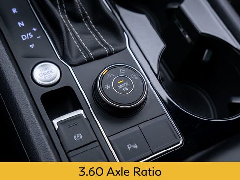 Used 2022 Volkswagen Atlas Cross Sport SEL R-Line image 31