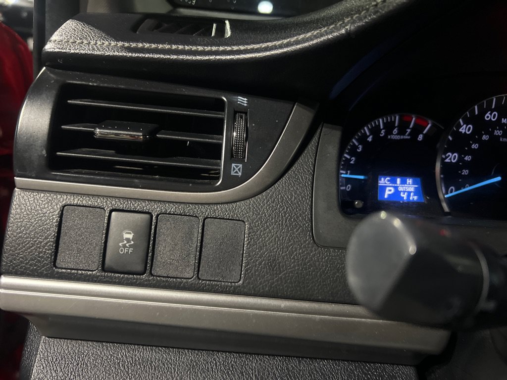 Used 2012 Toyota Camry SE FWD image 25