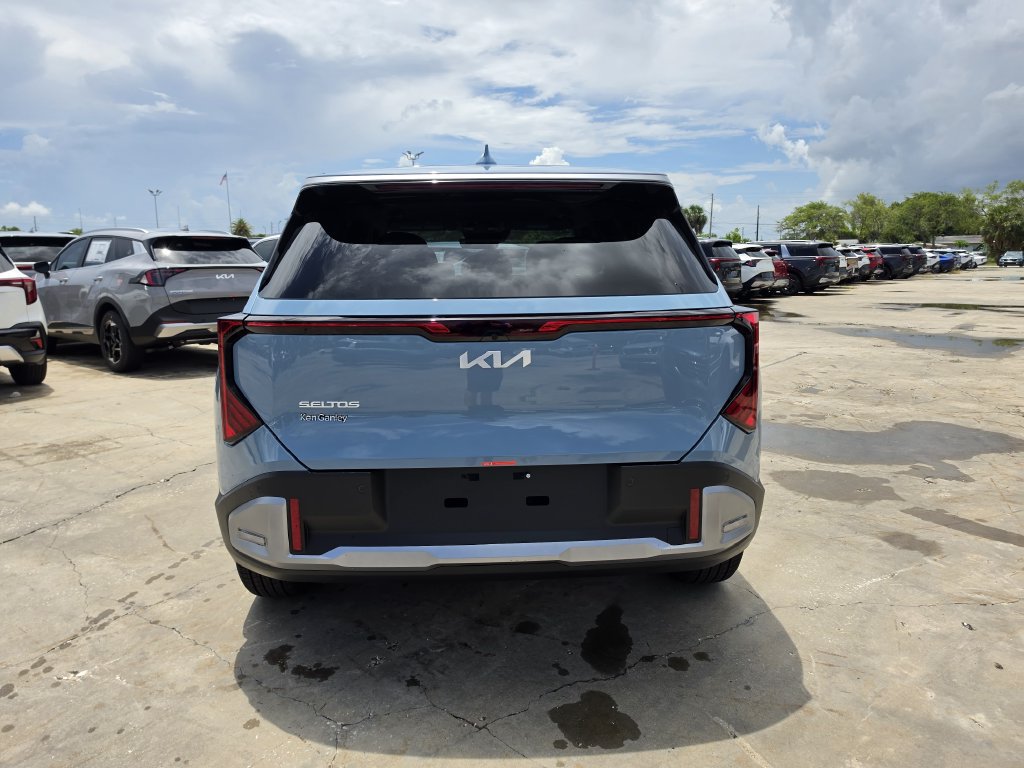 New 2027 Kia Seltos S FWD image 7