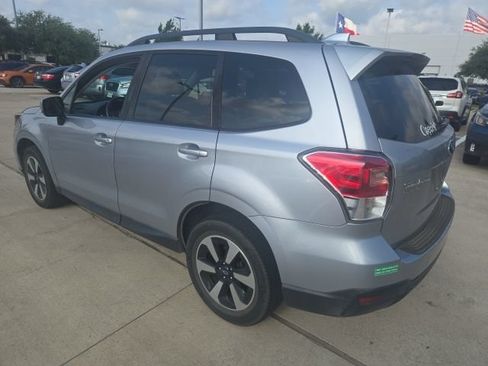 Used 2018 Subaru Forester 2.5i Premium AWD/4WD image 4