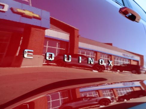 New 2026 Chevrolet Equinox LT w/ Convenience Package II image 7