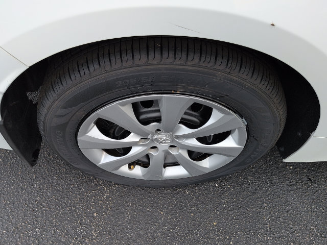 Certified 2025 Toyota Corolla LE FWD image 9