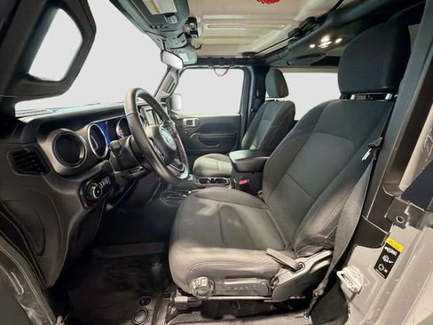 Used 2021 Jeep Wrangler Sport AWD/4WD image 18