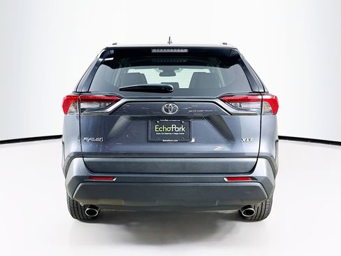 Used 2020 Toyota RAV4 XLE image 7