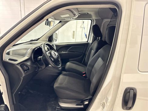 Used 2022 RAM ProMaster City Wagon image 9