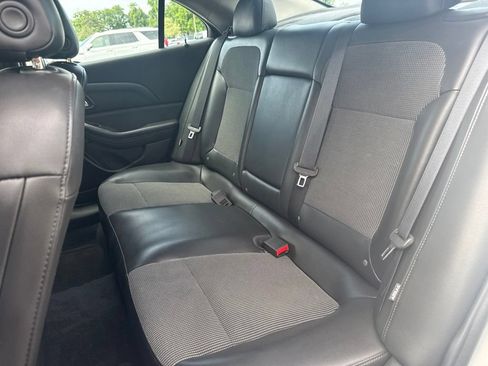 Used 2015 Chevrolet Malibu LT w/ Power Convenience Package FWD image 11