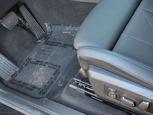 Used 2025 BMW X3 xDrive30i w/ Premium Package image 17