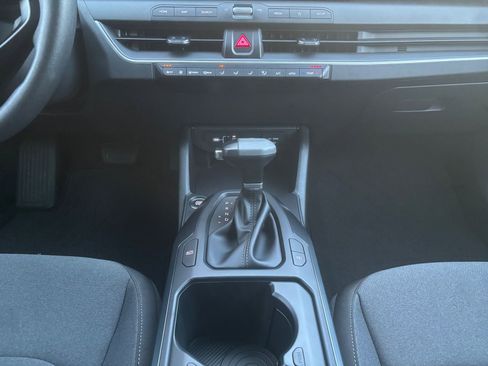 New 2025 Kia K4 LXS FWD image 11