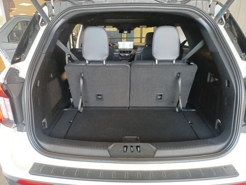 New 2025 Ford Explorer ST-Line w/ Premium Package image 17